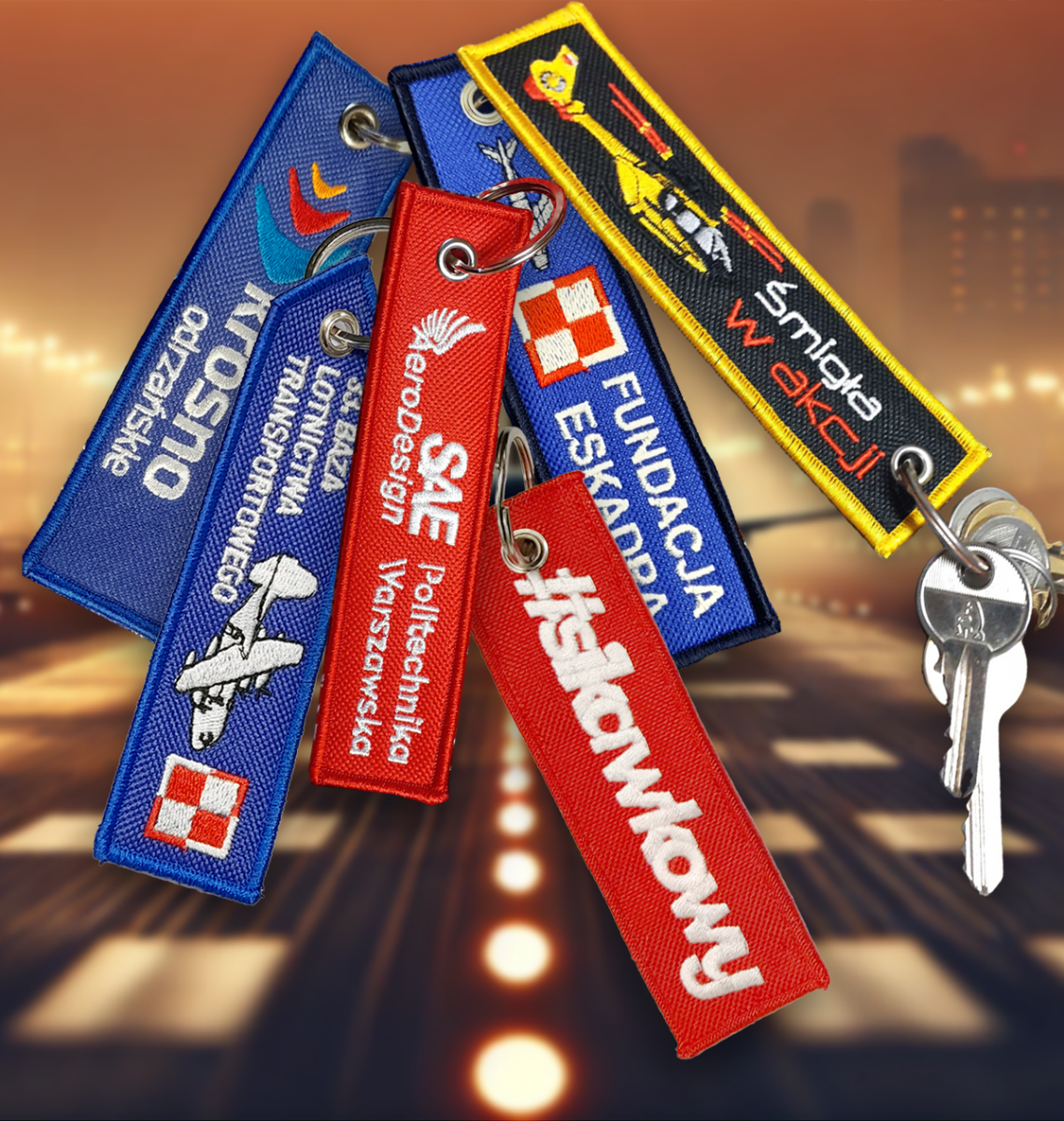 Haftowane breloki z własnym logo